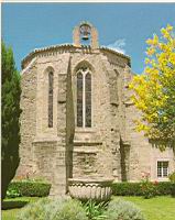 Carcassonne (Aude) - Notre-Dame de l'abbaye - Vue du cloitre